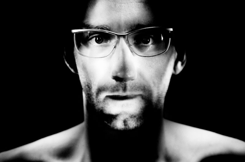 porträt mann birlle portrait man glasses 